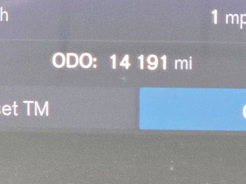 Used 2023 Volvo XC60 B5 Plus w/ Protection Package Premier image 25