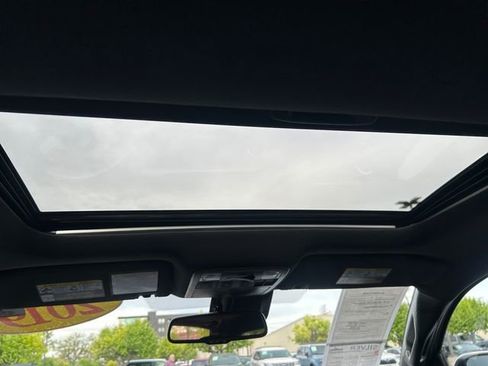 Certified 2019 Toyota Tacoma TRD Off-Road w/ TRD Premium Off Road Package image 21