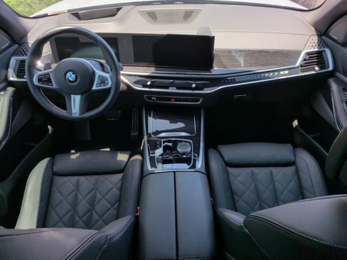 Used 2026 BMW X5 sDrive40i w/ M Sport Package RWD image 33