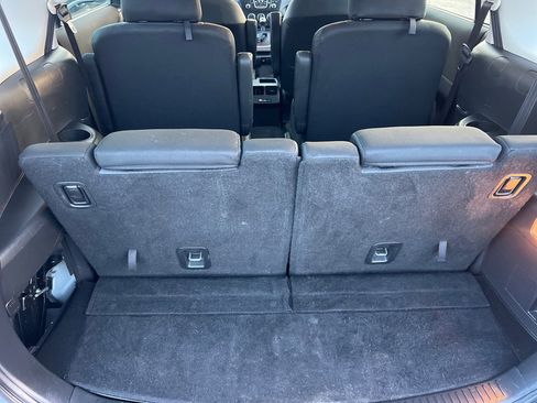 Used 2013 MAZDA MAZDA5 Touring image 22