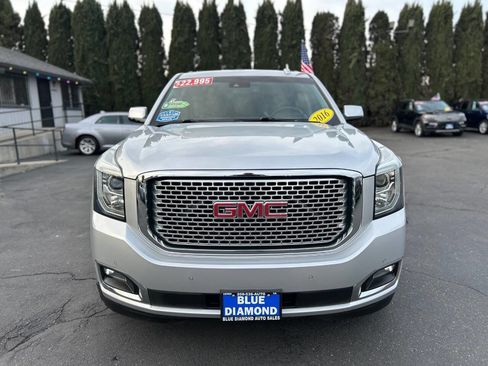 Used 2016 GMC Yukon XL Denali w/ Open Road Package image 3