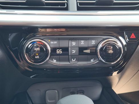 New 2026 Chevrolet Trax LT w/ Driver Confidence Package FWD image 15