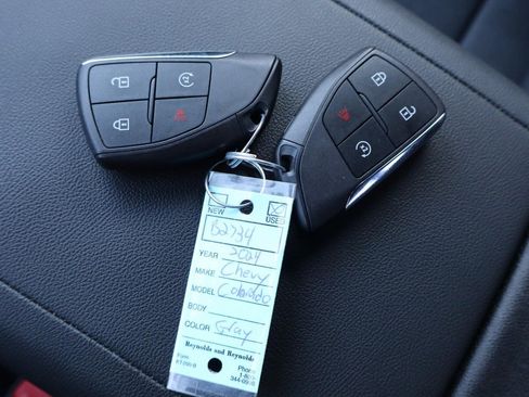 Used 2024 Chevrolet Colorado Trail Boss w/ Advanced Trailering Package image 17