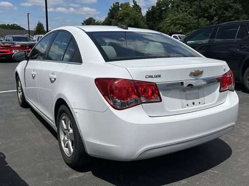 Used 2016 Chevrolet Cruze LT FWD image 4