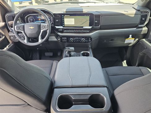 New 2025 Chevrolet Silverado 1500 LT image 7