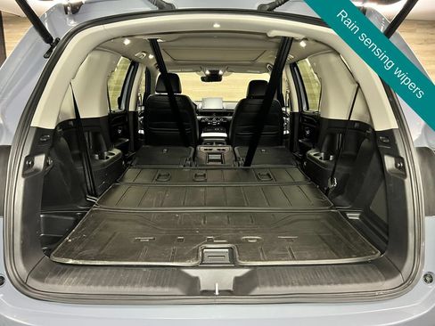 Used 2025 Honda Pilot Elite image 23