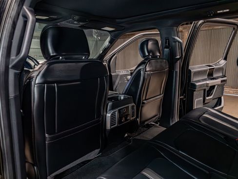 Used 2019 Ford F150 Platinum w/ Equipment Group 701A Luxury AWD/4WD image 26