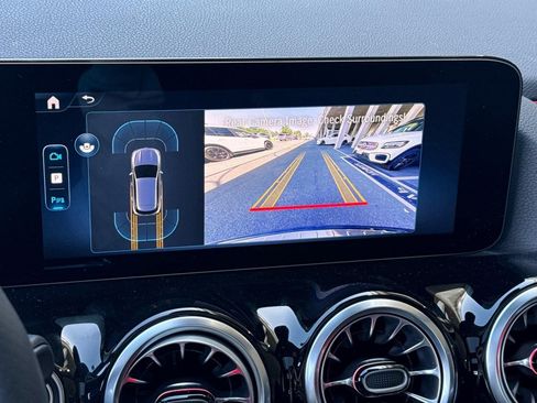 New 2025 Mercedes-Benz GLA 35 AMG 4MATIC image 23