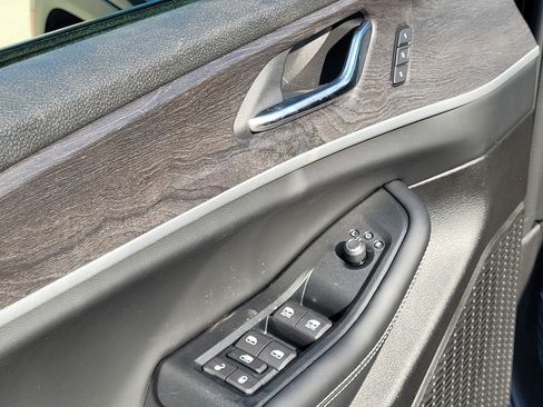 New 2025 Jeep Grand Cherokee Limited w/ Luxury Tech Group II image 10