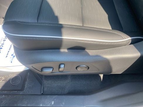 New 2026 Buick Enclave Sport Touring w/ Power Package image 18