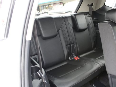 Used 2019 Volkswagen Atlas SE w/ Towing Package image 13