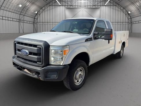 Used 2011 Ford F250 XL w/ PWR Equipment Group image 4