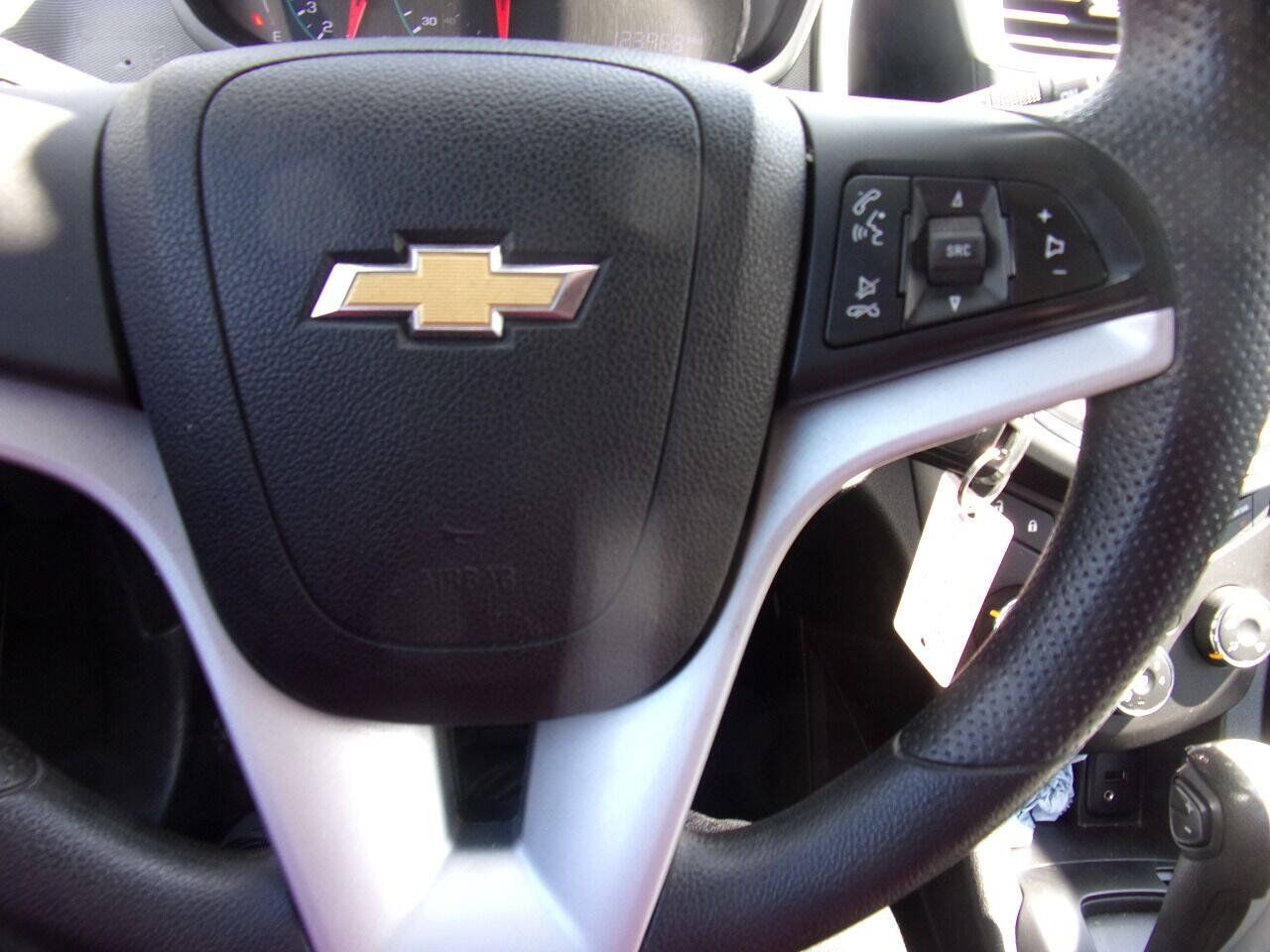 Used 2017 Chevrolet Sonic LT FWD image 23