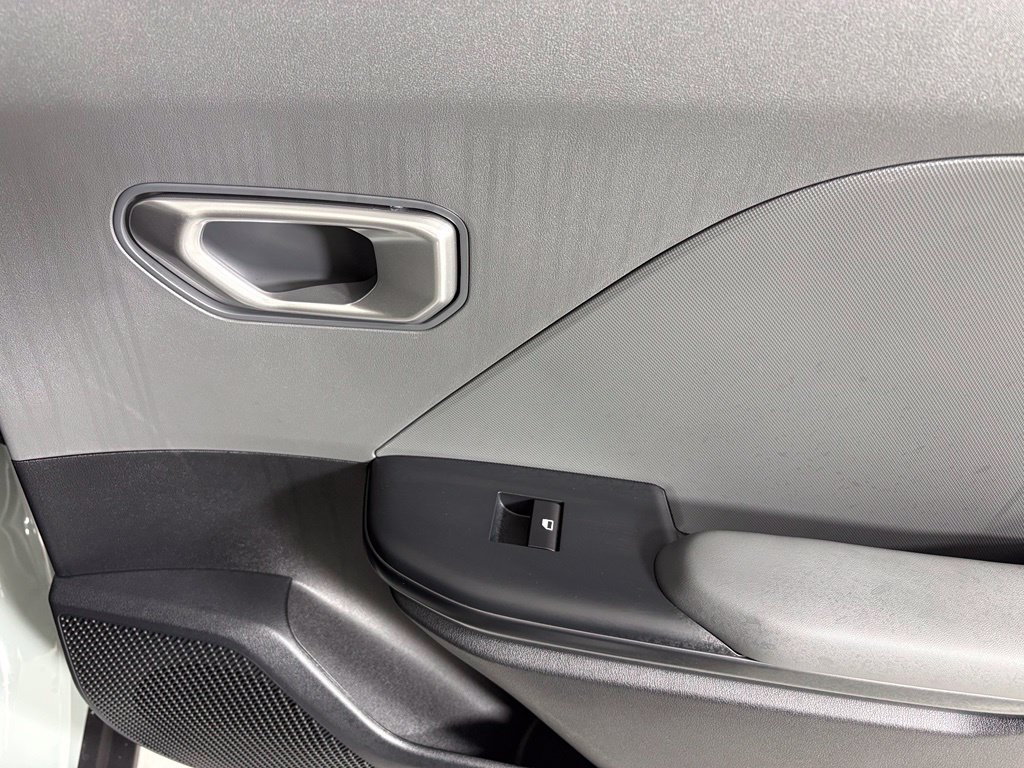 New 2026 Kia K4 FWD image 30