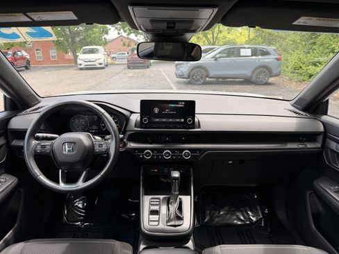 Used 2023 Honda CR-V Sport image 16