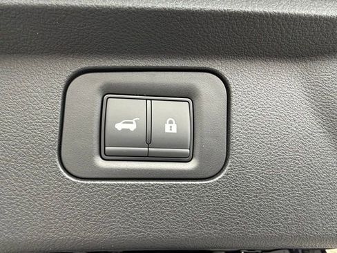 New 2026 Nissan Armada Platinum image 19