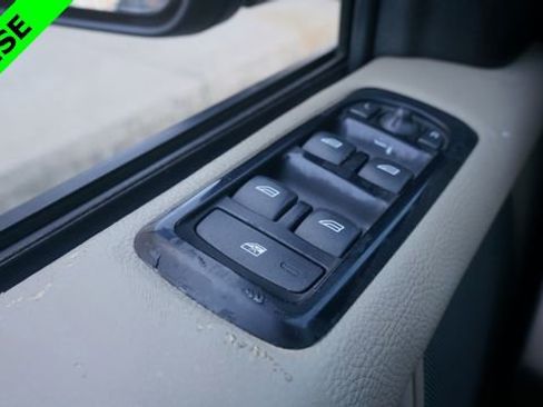 Used 2012 Land Rover LR4 HSE image 28