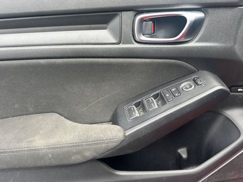 Used 2023 Honda Civic Sport image 11