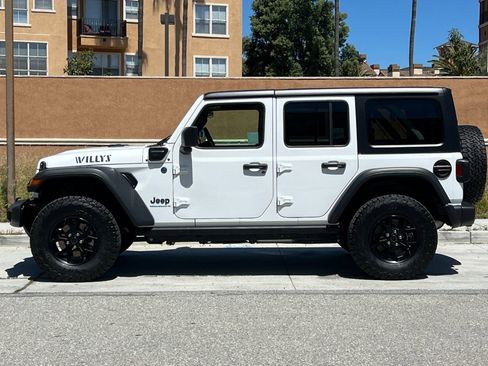 Used 2025 Jeep Wrangler Unlimited Sport S 4xe AWD/4WD image 7