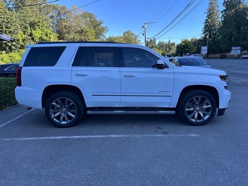 Used 2018 Chevrolet Tahoe LT w/ LT Signature Package AWD/4WD image 4
