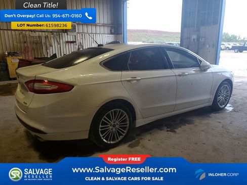Used 2014 Ford Fusion SE w/ Equipment Group 202A FWD image 4