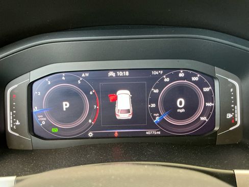 Used 2023 Volkswagen Atlas SE w/ Panoramic Sunroof Package FWD image 10
