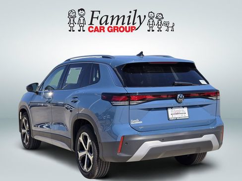 New 2026 Volkswagen Tiguan SE FWD image 3