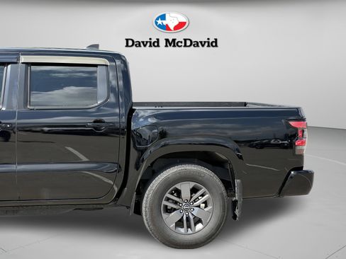 Used 2025 Nissan Frontier SV w/ SV Convenience Package RWD image 31