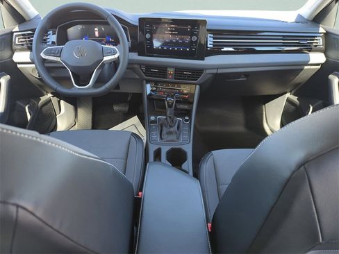 New 2026 Volkswagen Jetta SE image 19