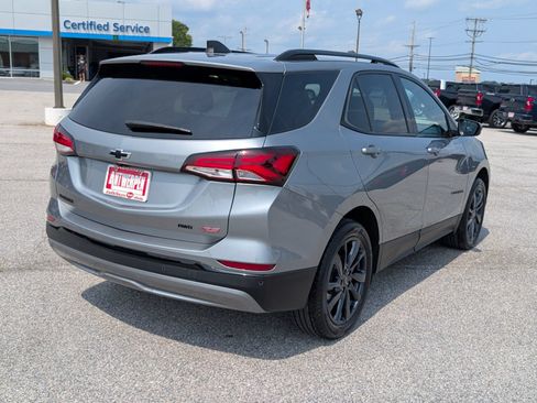 Used 2024 Chevrolet Equinox RS AWD/4WD image 3