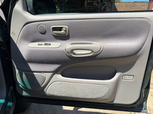 Used 2000 Toyota Tundra Limited RWD image 14