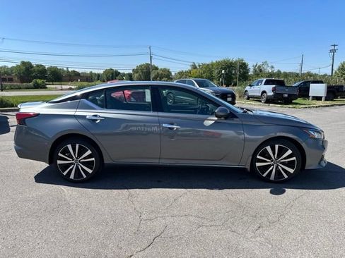 Used 2020 Nissan Altima 2.5 Platinum AWD/4WD image 9