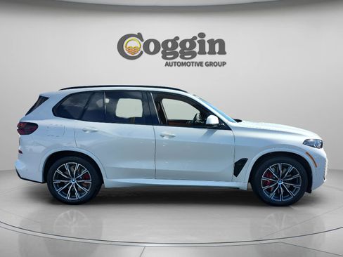 Certified 2024 BMW X5 xDrive50e w/ M Sport Package image 7