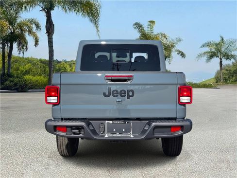 New 2026 Jeep Gladiator Sport image 5