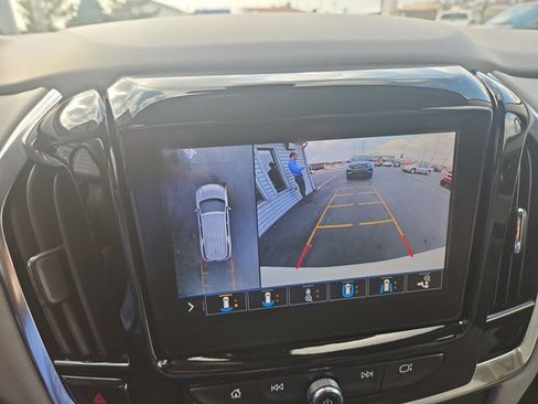 Used 2021 Chevrolet Traverse Premier image 15