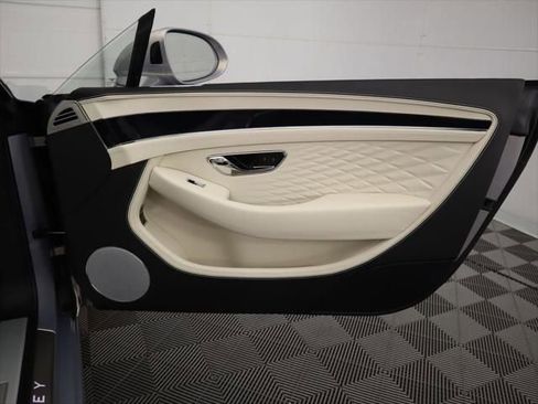 New 2026 Bentley Continental GTC image 33