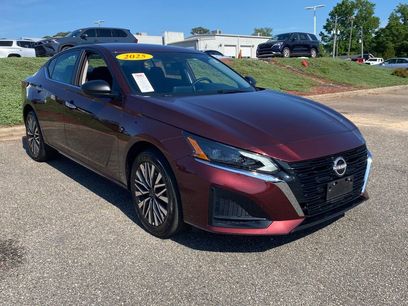Used 2025 Nissan Altima 2.5 SV