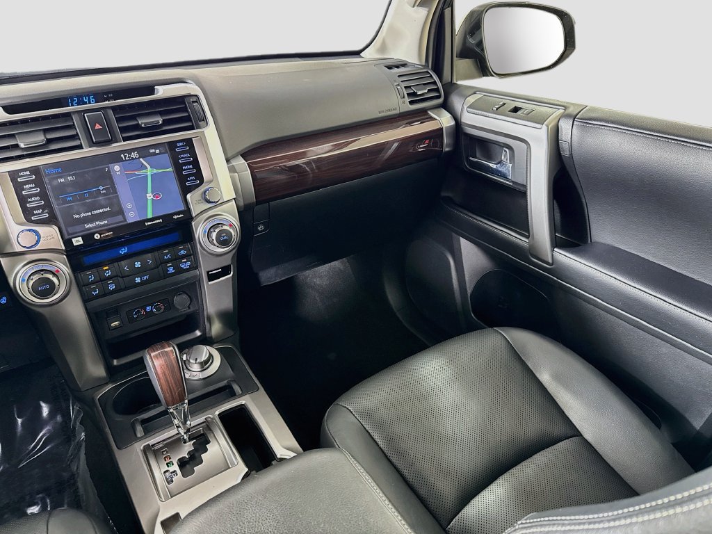 Used 2024 Toyota 4Runner Limited AWD/4WD image 25
