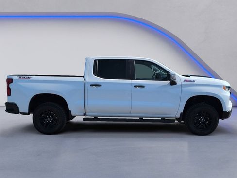 Used 2024 Chevrolet Silverado 1500 LT Trail Boss w/ Protection Package AWD/4WD image 11