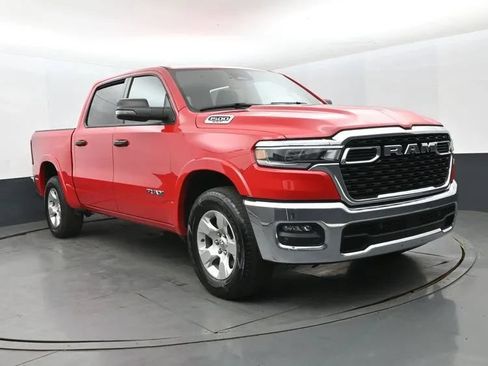 Used 2025 RAM 1500 Big Horn AWD/4WD image 2