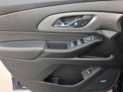 Certified 2023 Chevrolet Traverse LT w/ LT Premium Package image 13