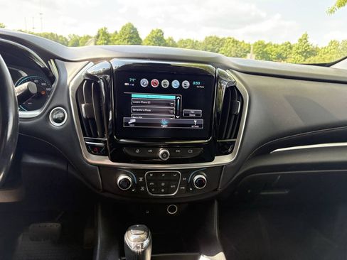 Used 2018 Chevrolet Traverse LT w/ LPO, Floor Liner Package AWD/4WD image 22