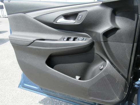 Used 2025 Buick Envista Avenir FWD image 20