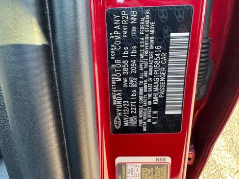 Used 2023 Hyundai Elantra SEL w/ Preferred Accessory Package FWD image 36
