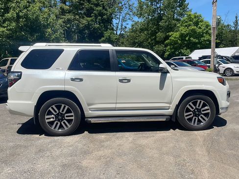 Used 2023 Toyota 4Runner Limited AWD/4WD image 11