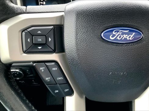 Used 2020 Ford F150 Lariat w/ Equipment Group 502A Luxury AWD/4WD image 24