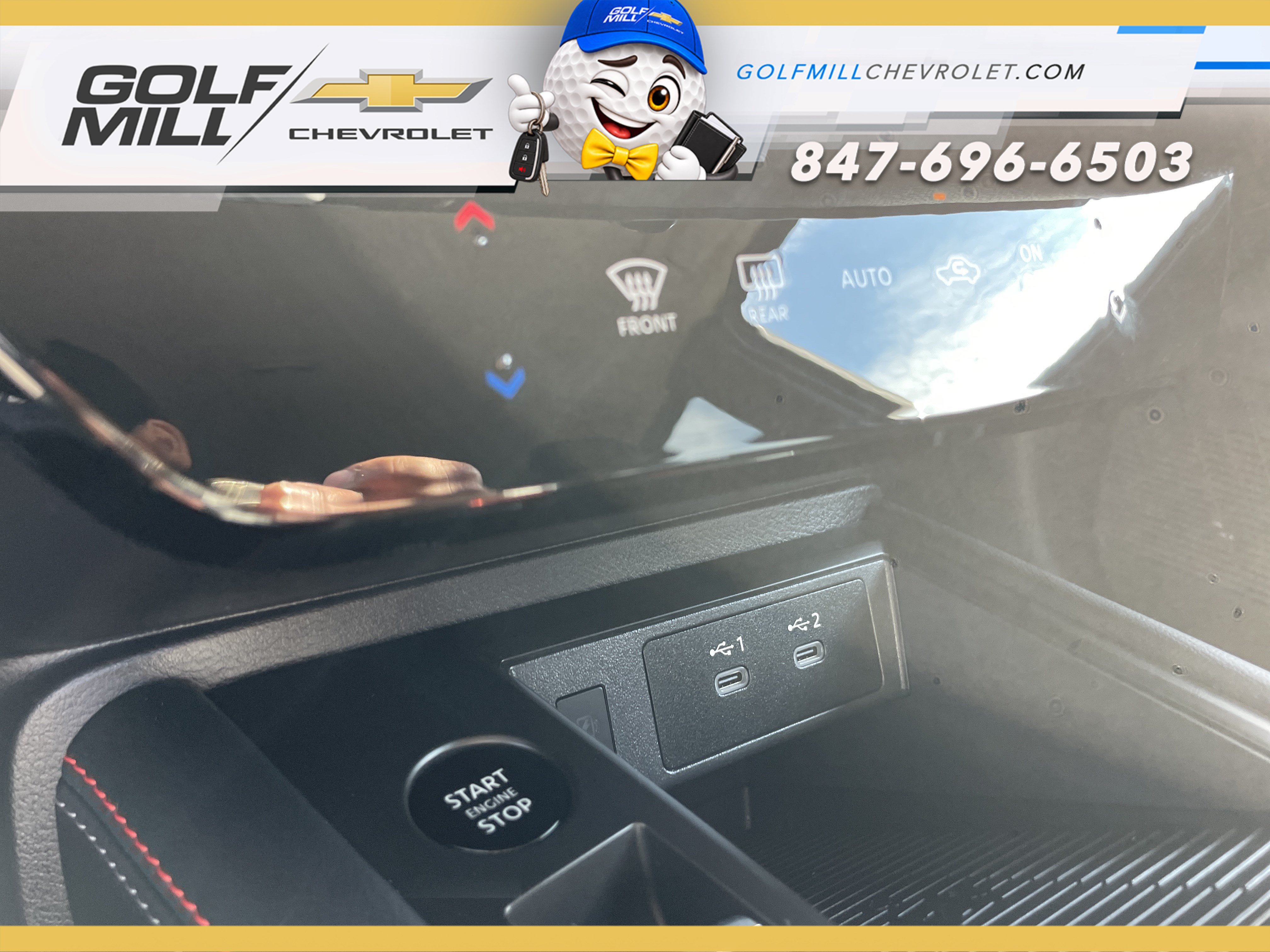 Used 2025 Nissan Kicks SR AWD/4WD image 19