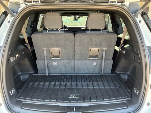 Used 2025 Jeep Grand Cherokee L Laredo w/ Luxury Tech Group I AWD/4WD image 23