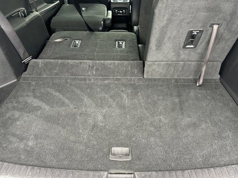 Used 2025 Buick Enclave Preferred image 19