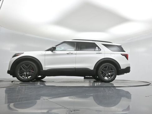 New 2026 Ford Explorer ST-Line image 52
